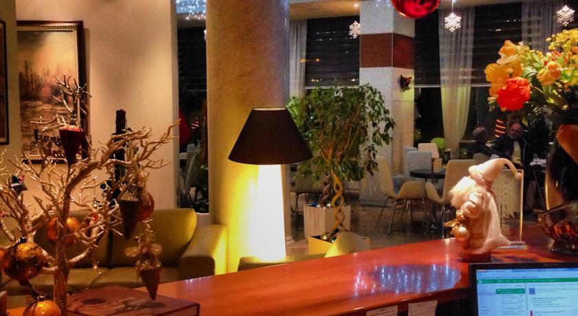 דורס Hotel Arvi מראה חיצוני תמונה