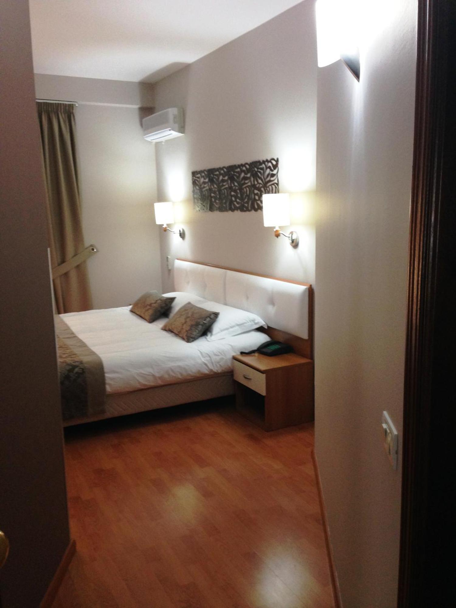 דורס Hotel Arvi חדר תמונה