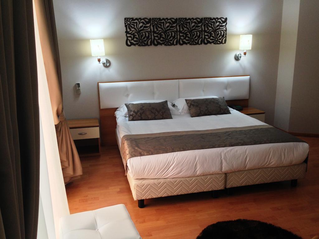 דורס Hotel Arvi מראה חיצוני תמונה