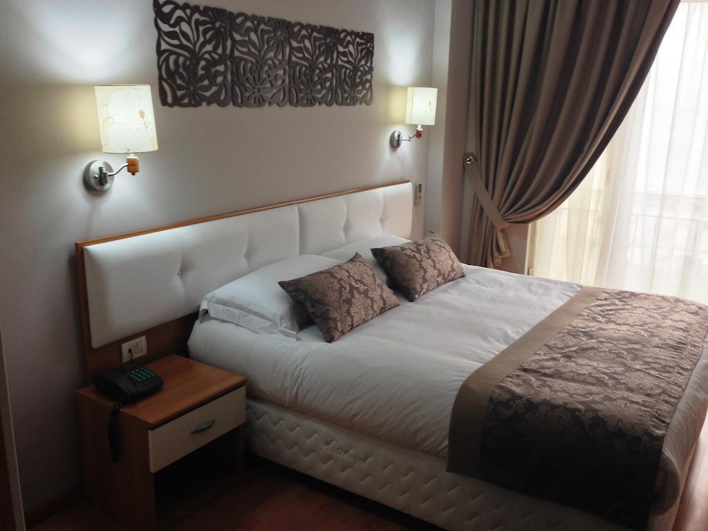 דורס Hotel Arvi מראה חיצוני תמונה